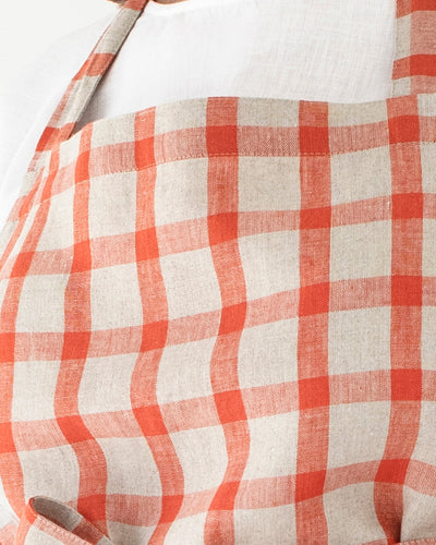 Linen bib apron in Red gingham - MagicLinen