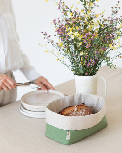 Linen bread basket in Forest green | MagicLinen