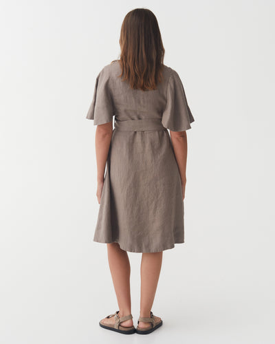 Linen flared dress GUILIN in Deep taupe | MagicLinen modelBoxOn