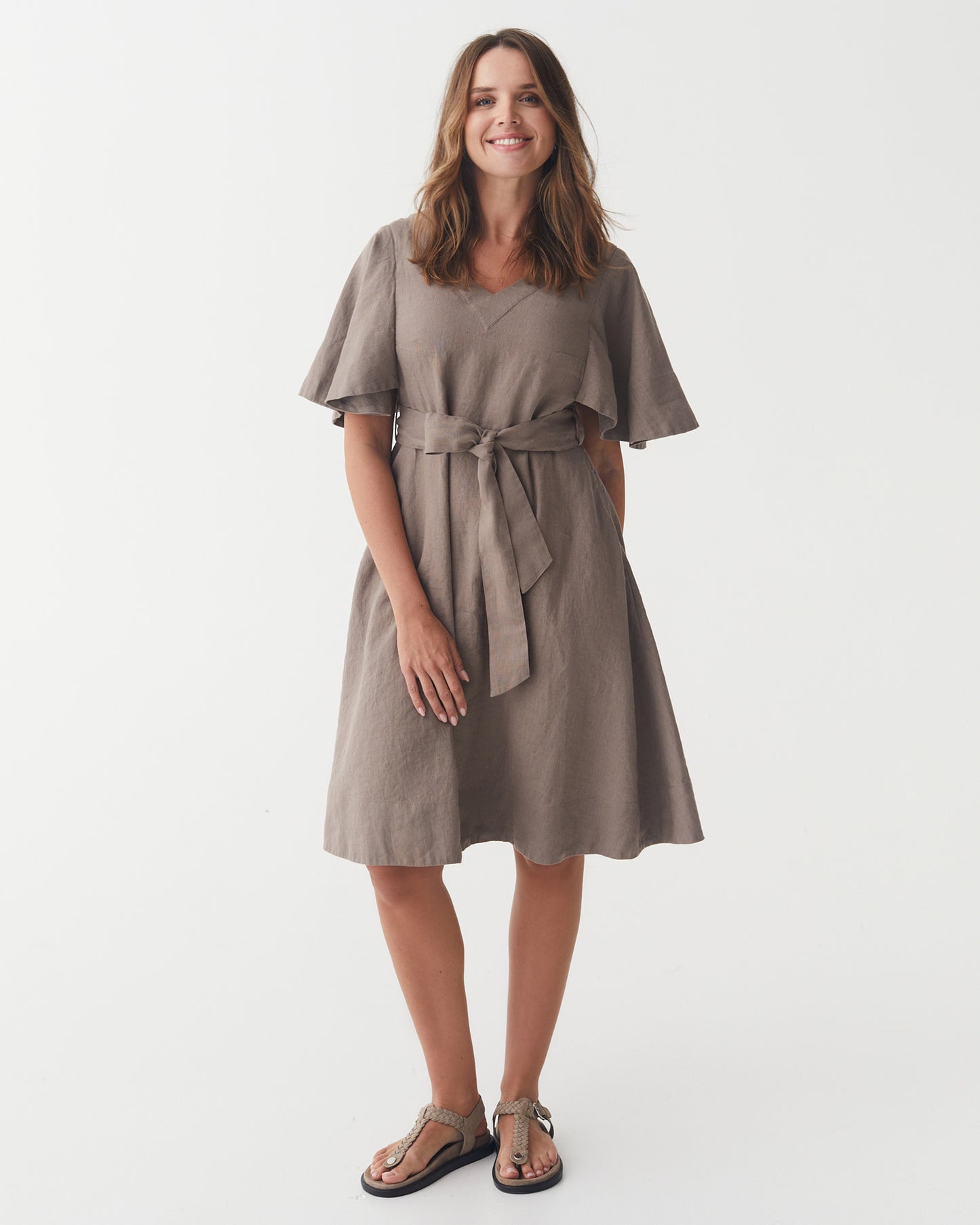 Linen flared dress GUILIN in Deep taupe | MagicLinen modelBoxOn