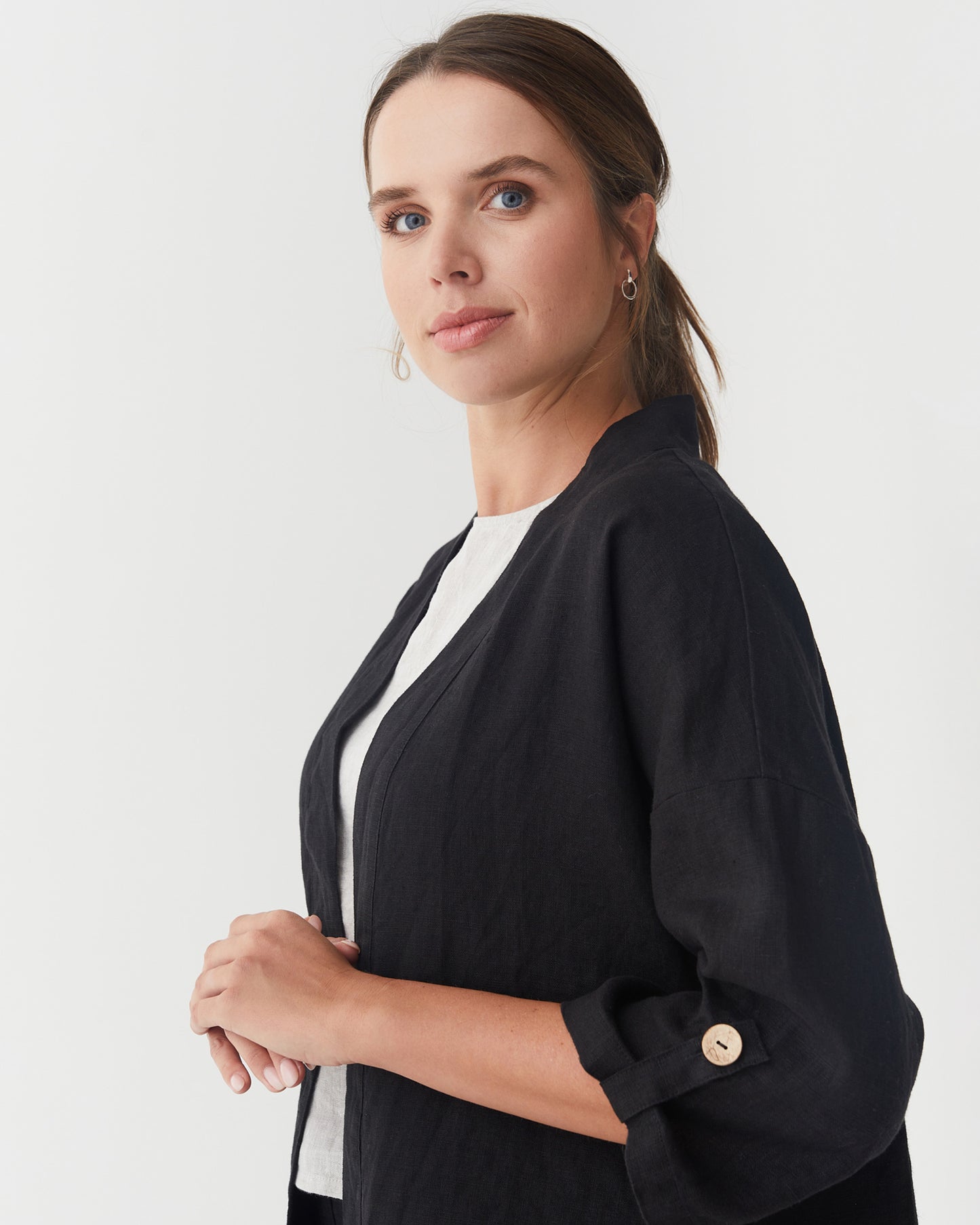 Linen kimono jacket BANOS in Black | MagicLinen