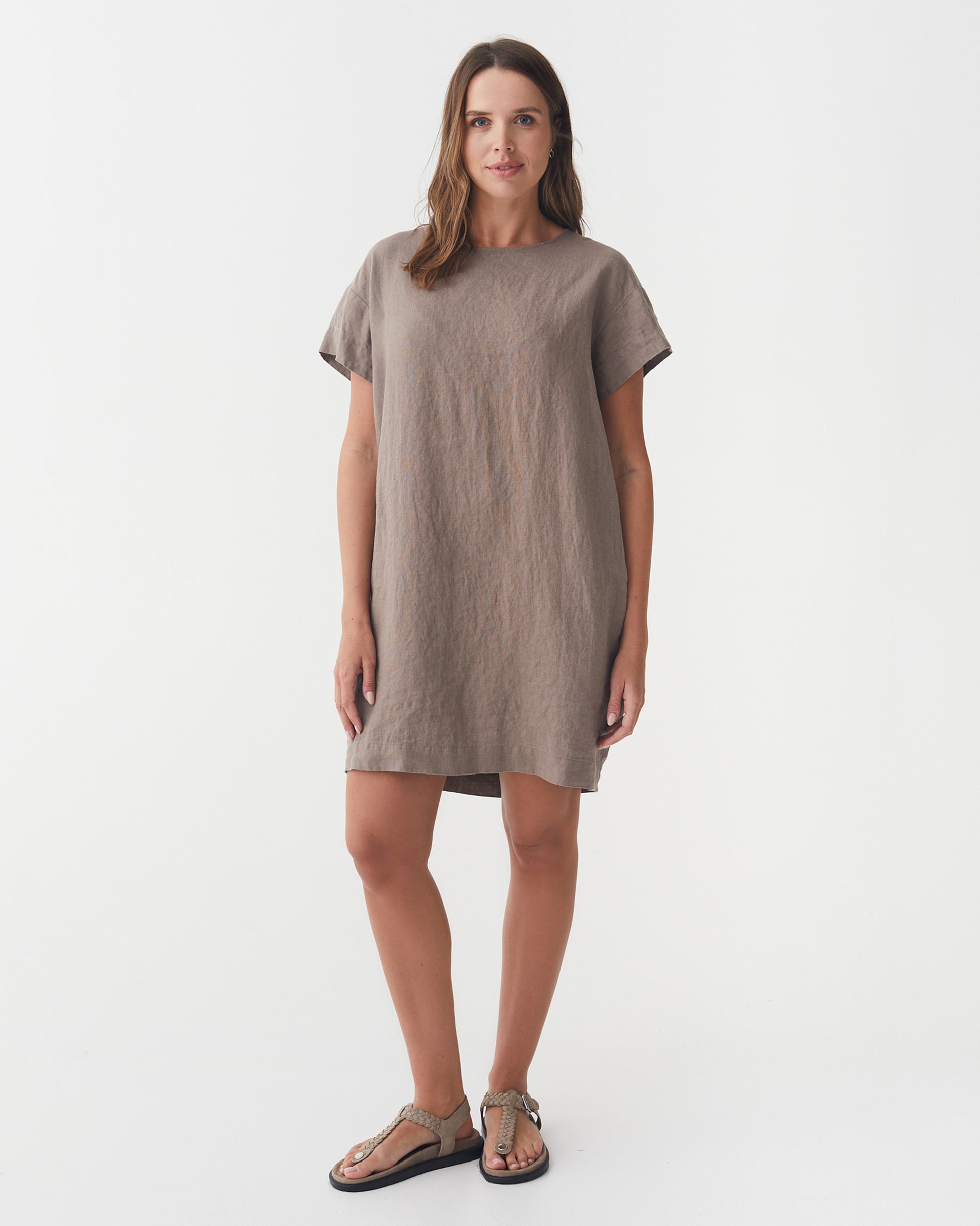 Linen mini dress SIWA in Deep taupe | MagicLinen