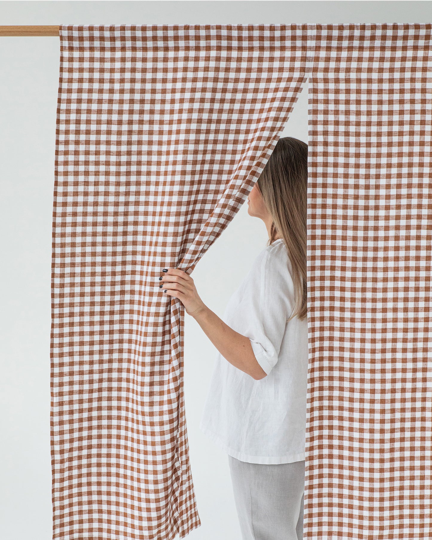 Linen noren curtains in Cinnamon gingham - MagicLinen