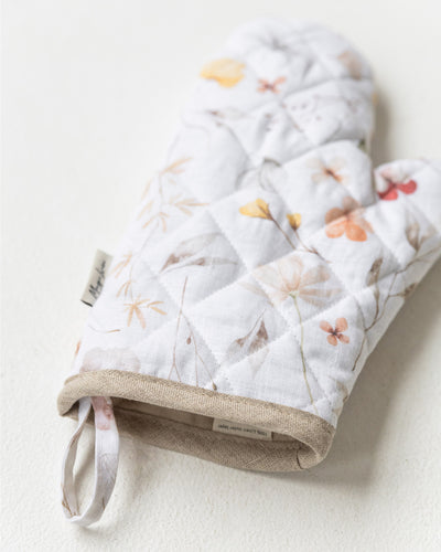 Linen Oven Mitt in Meadow Print | MagicLinen