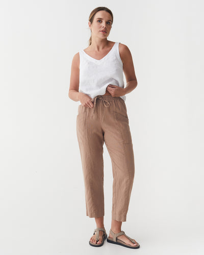 Linen Pants SARDINIA in Pastel brown | MagicLinen modelBoxOn