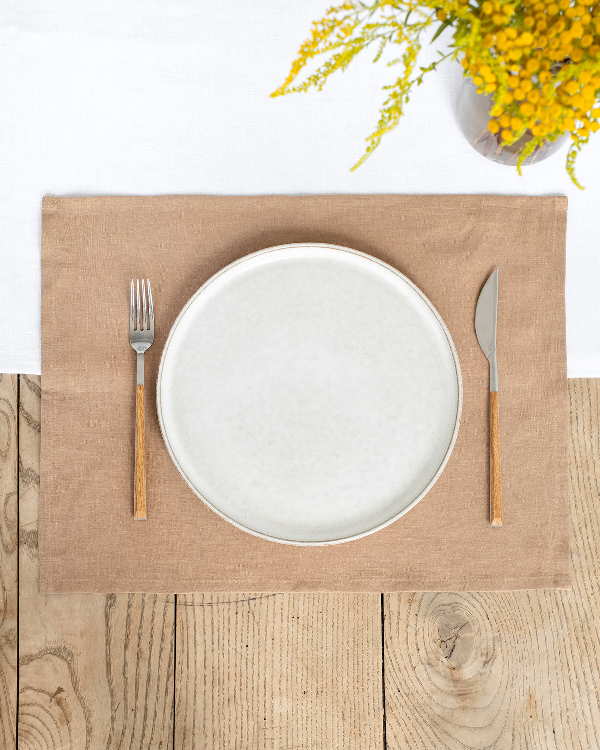 Latte linen placemat set 2