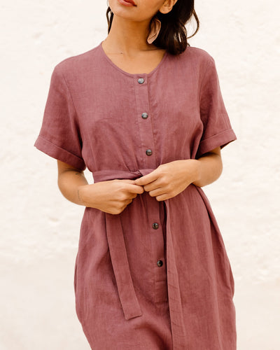 Linen romper AVALON with short sleeves in plum - MagicLinen