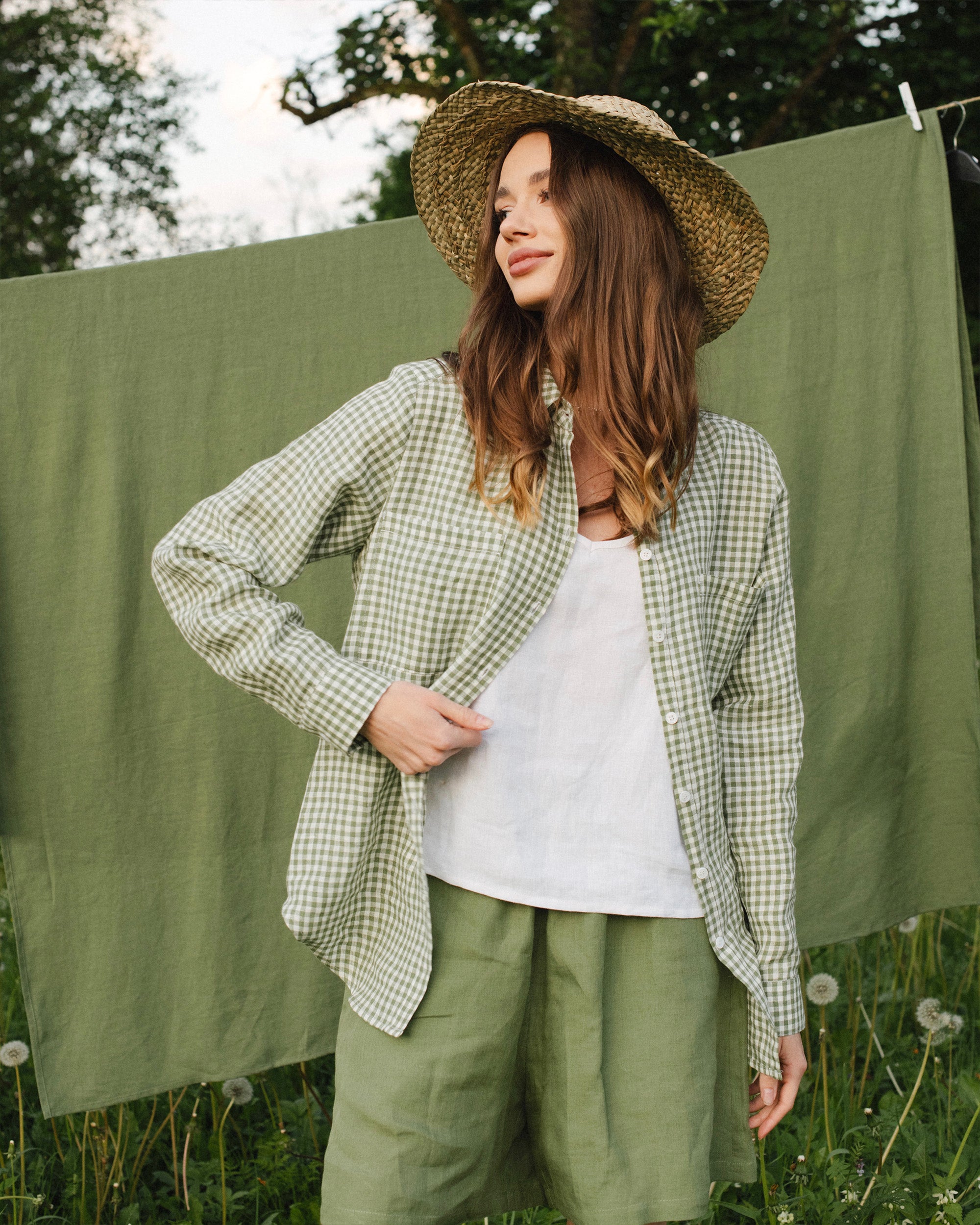 Long-sleeved Linen Shirt CALPE in Forest Green Gingham | MagicLinen