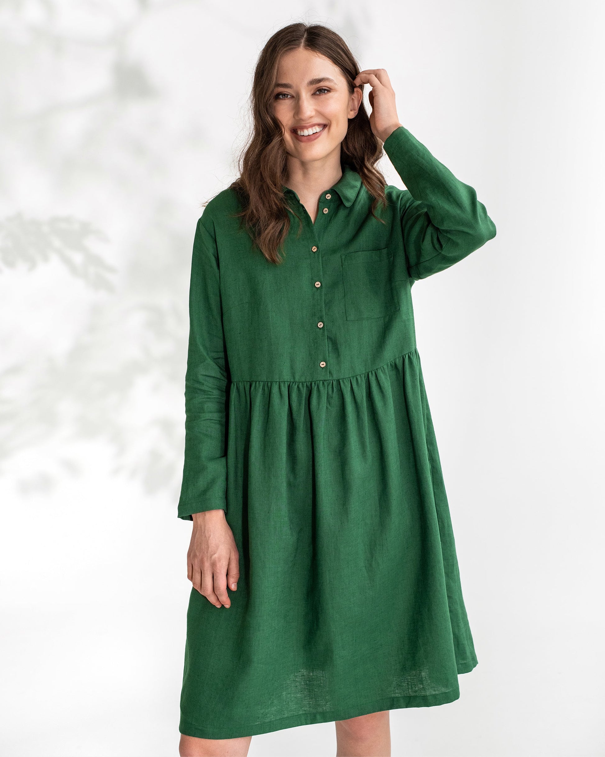 Linen shirt dress NESSO in Green - MagicLinen