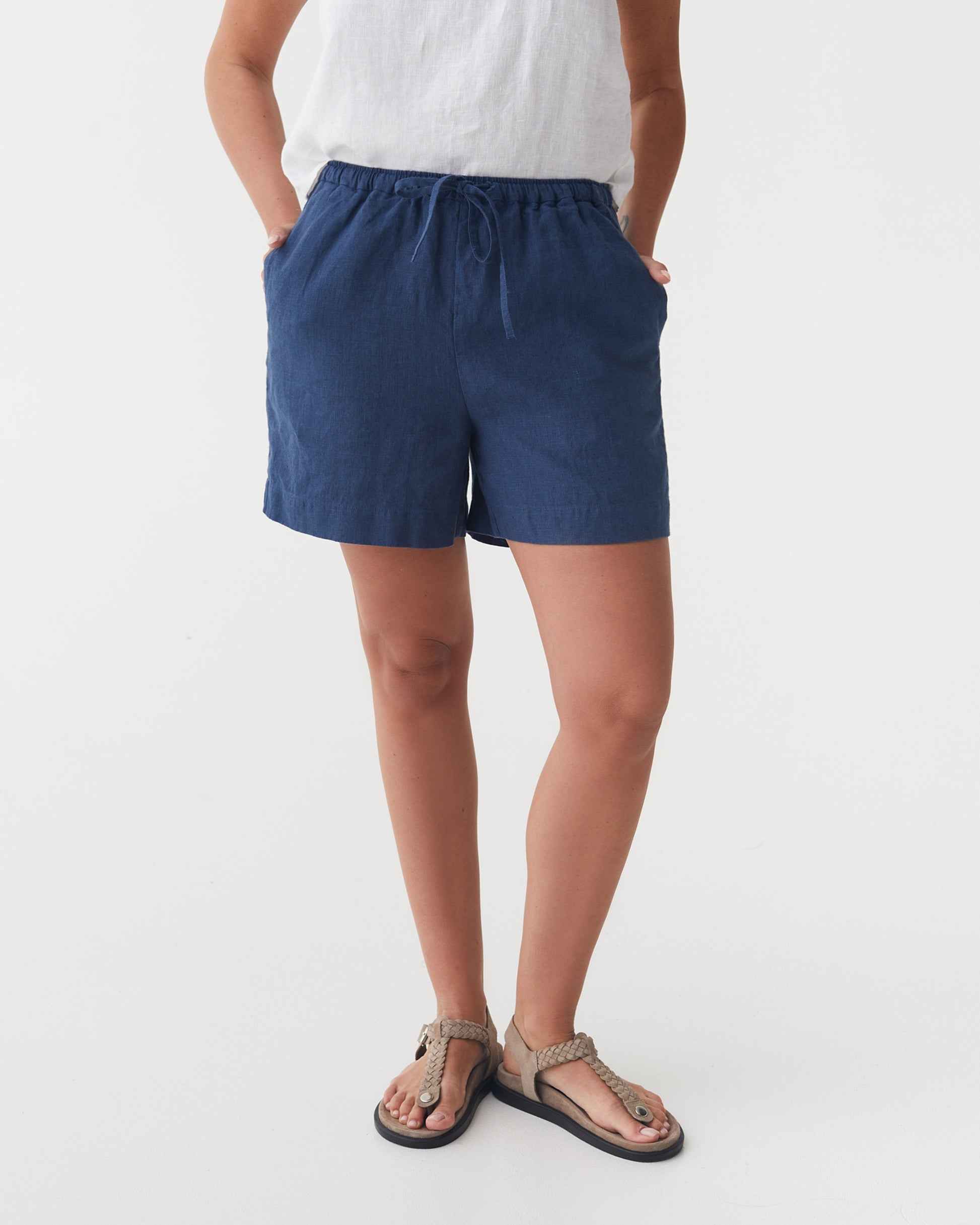 Linen Shorts ERIE in Deep navy blue | MagicLinen