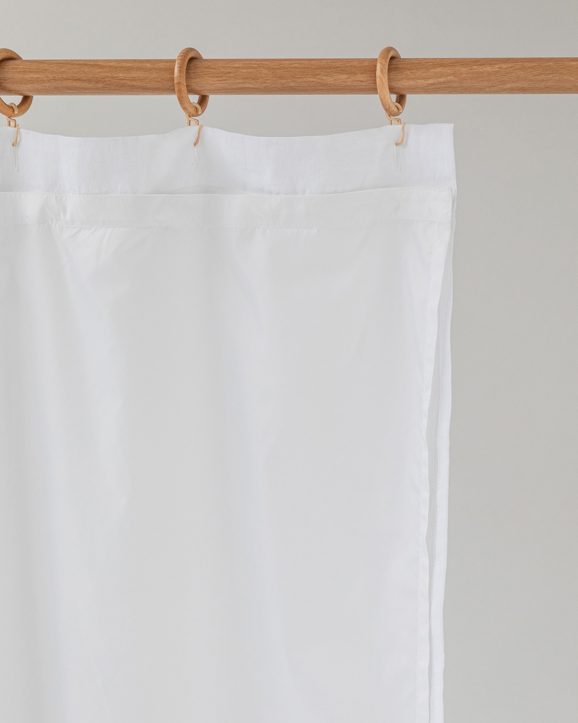 Waterproof linen shower curtain (1 pcs) in White - MagicLinen