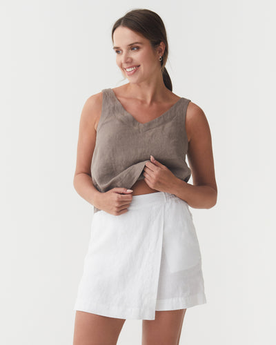 Linen Skort ANGUILLA in White | MagicLinen modelBoxOn