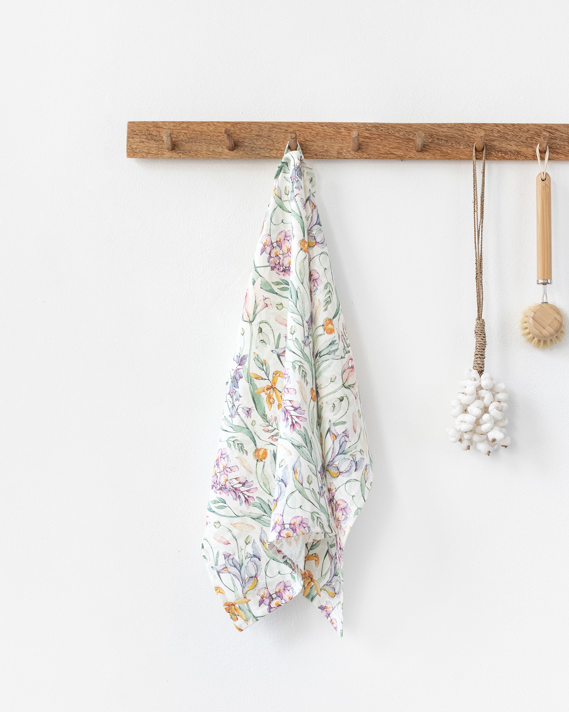 Linen tea towel in Blossom print - MagicLinen
