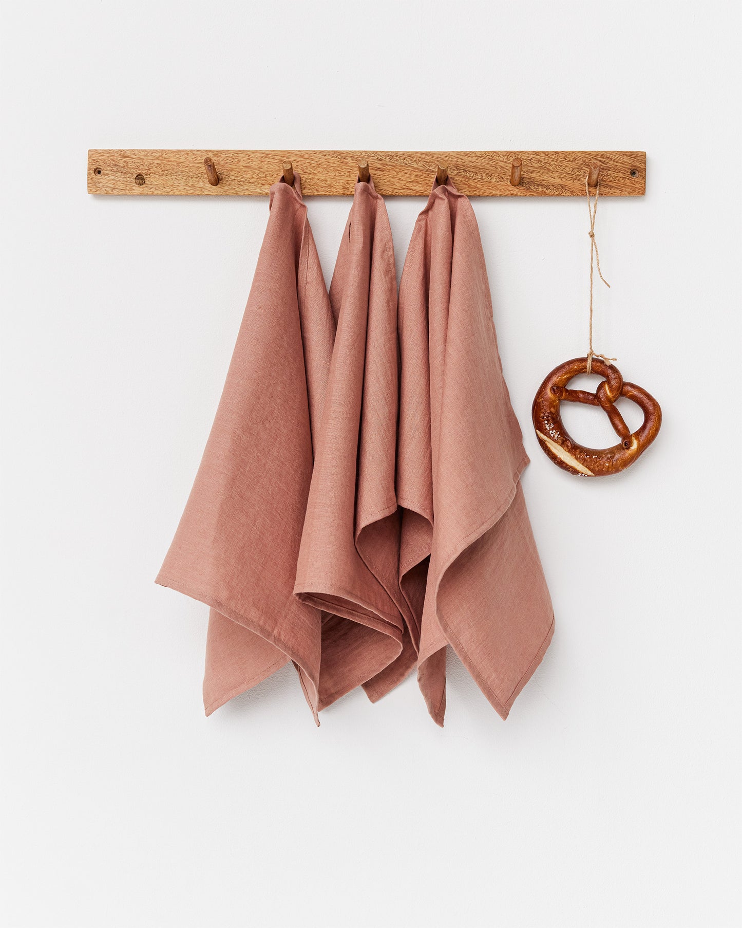 Linen tea towel set of 3 in Ash rose