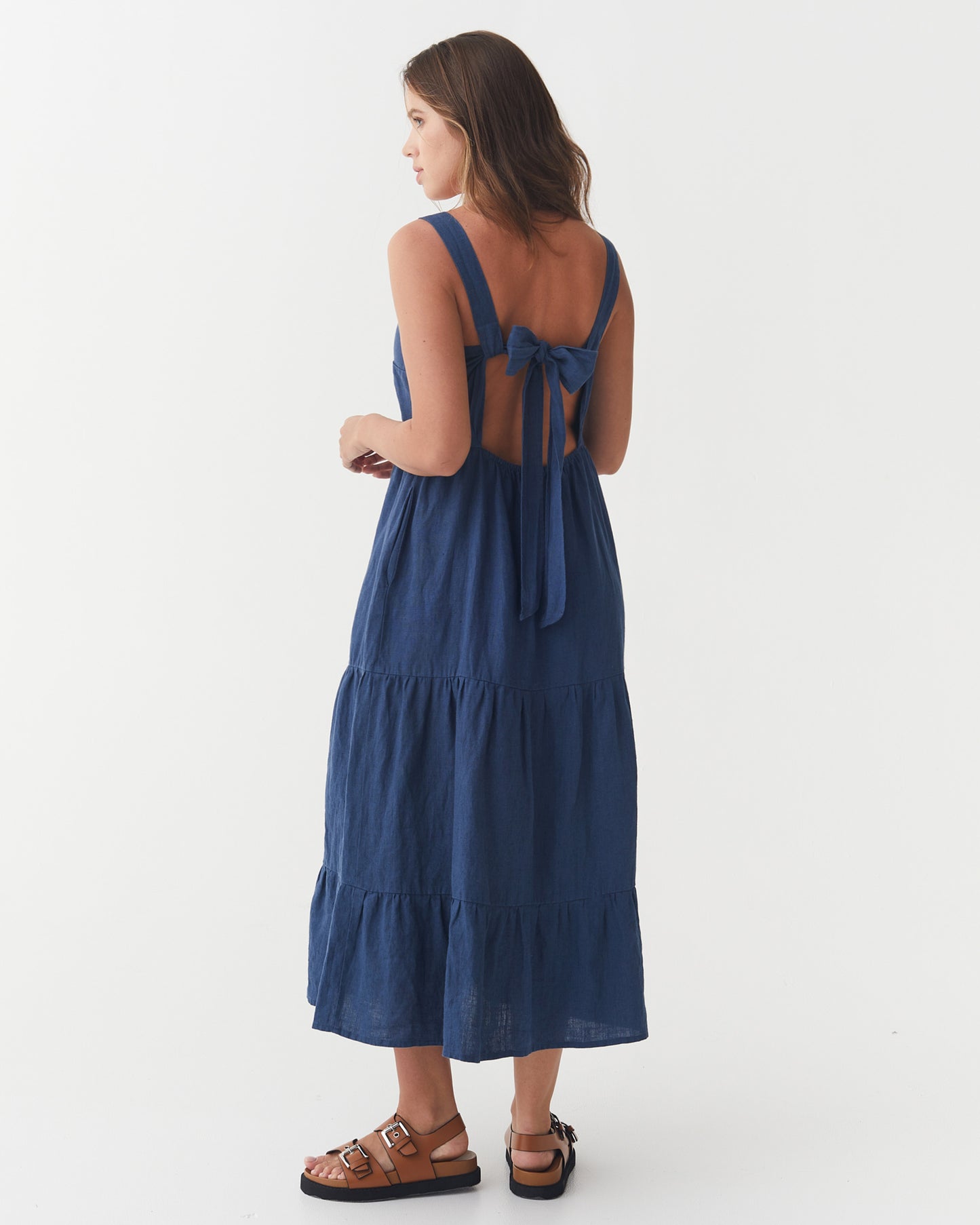 Linen tiered dress IRUYA in Deep navy blue | MagicLinen