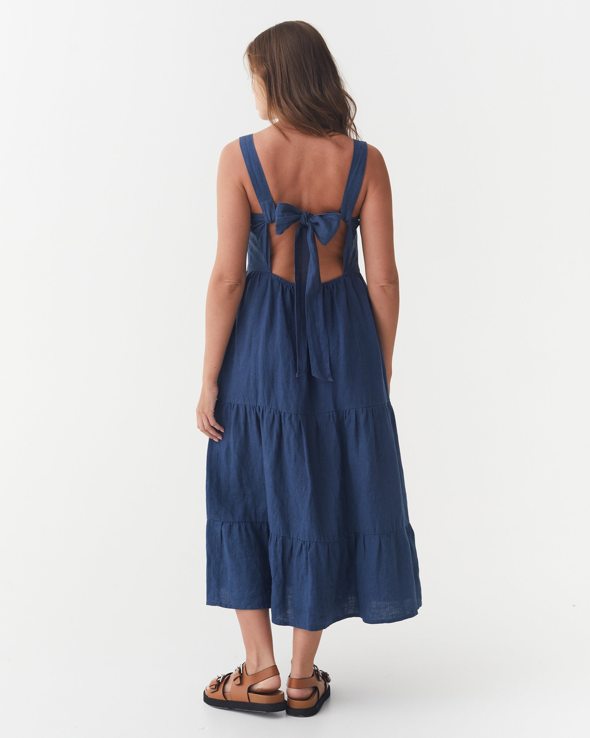 Linen tiered dress IRUYA in Deep navy blue | MagicLinen