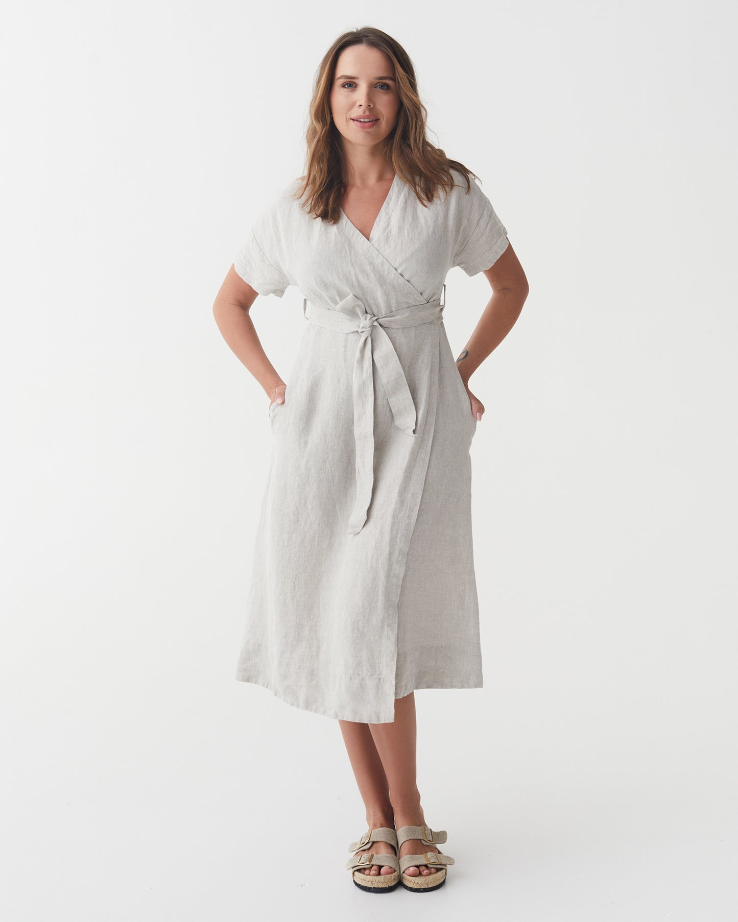 Linen wrap dress PEHOE in Natural Melange | MagicLinen modelBoxOn