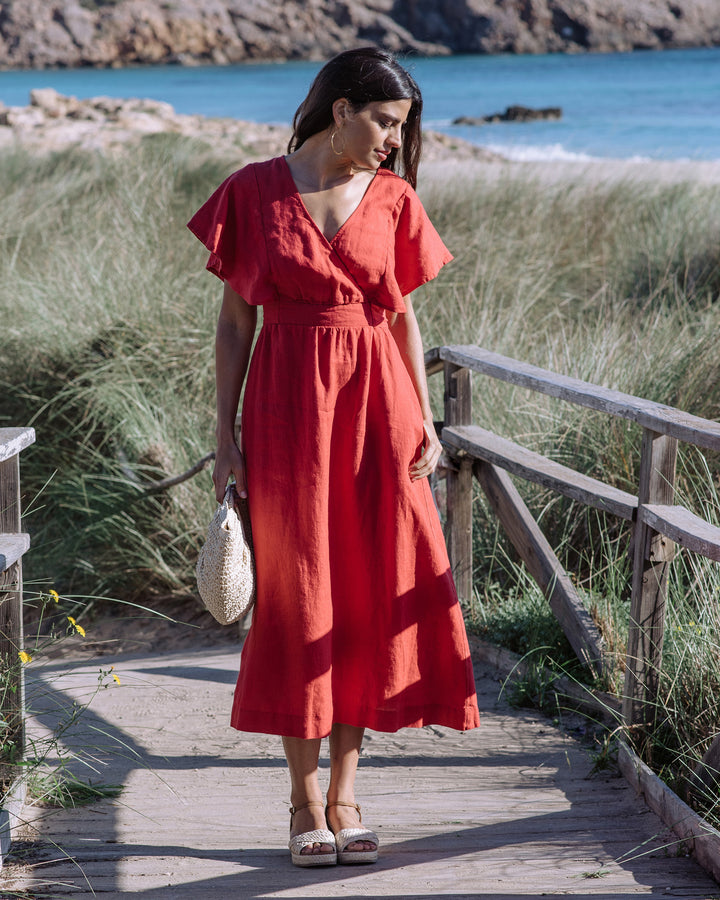 Linen wrap dress YOHO in Aurora red | MagicLinen modelBoxOn2