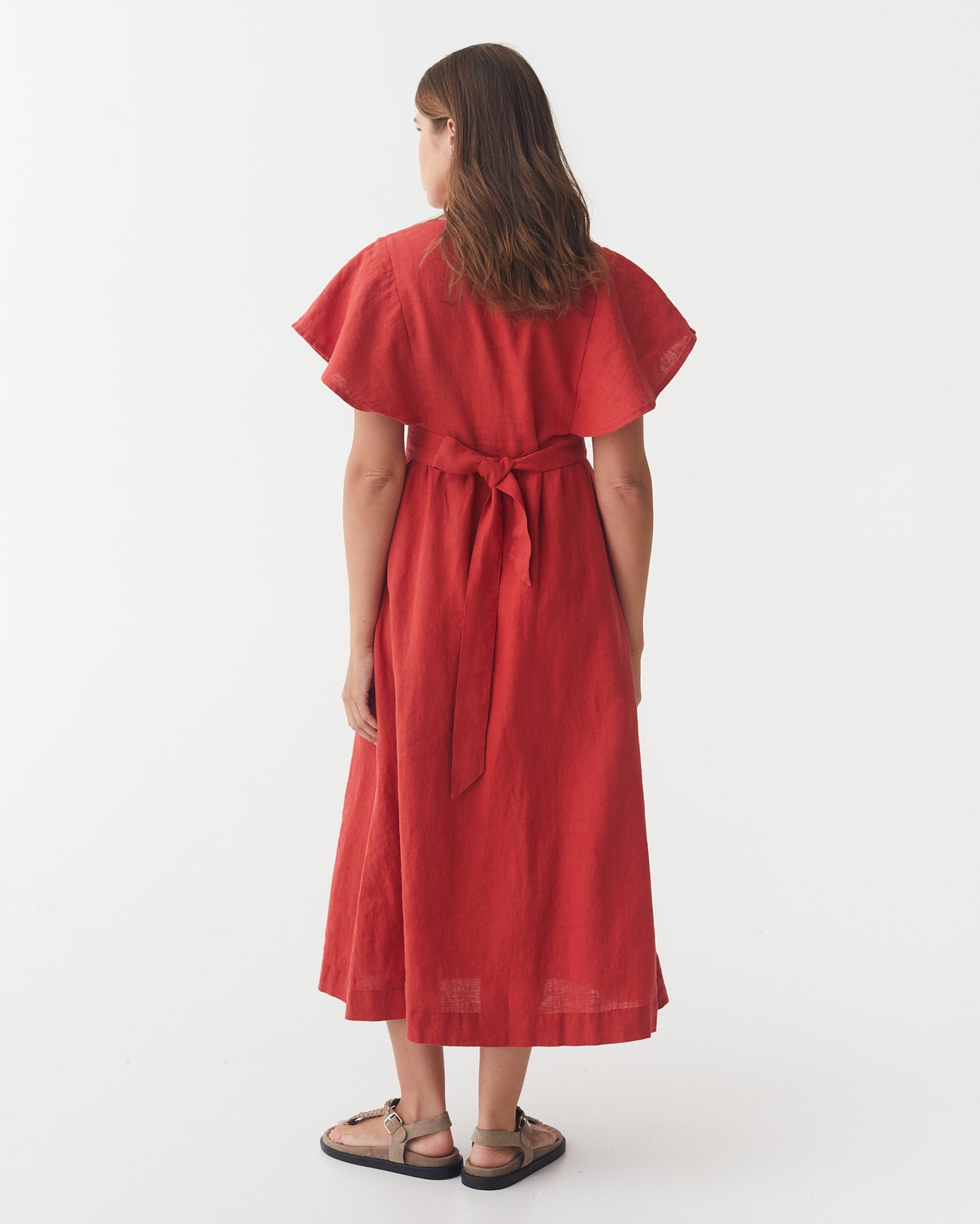 Linen wrap dress YOHO in Aurora red | MagicLinen