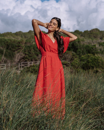 Linen wrap dress YOHO in Aurora red | MagicLinen modelBoxOn2