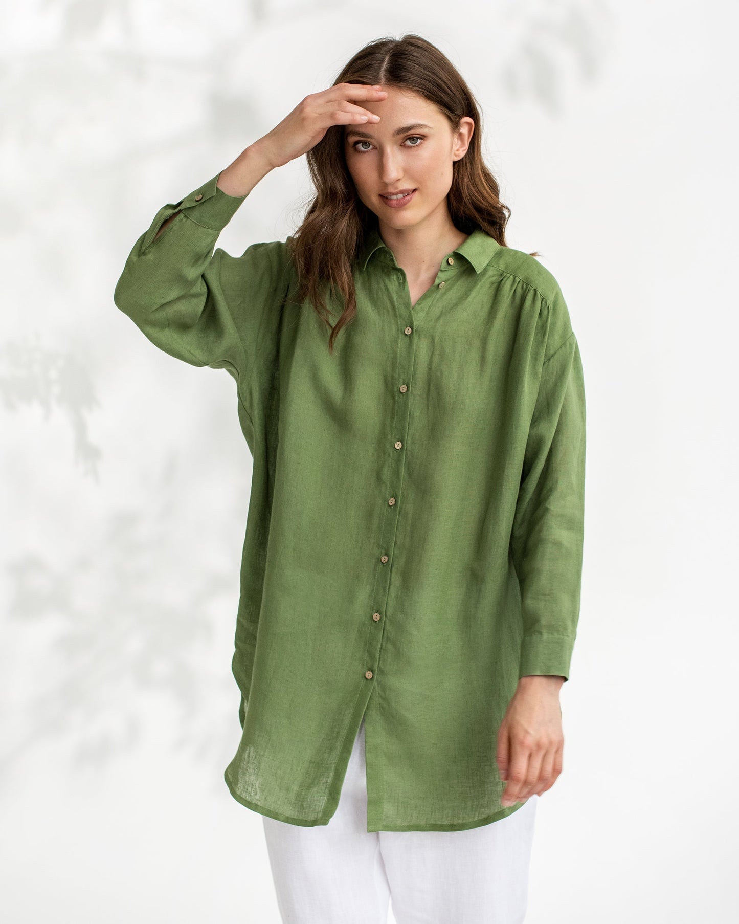 Linen shirt SAUSALITO in forest green - MagicLinen