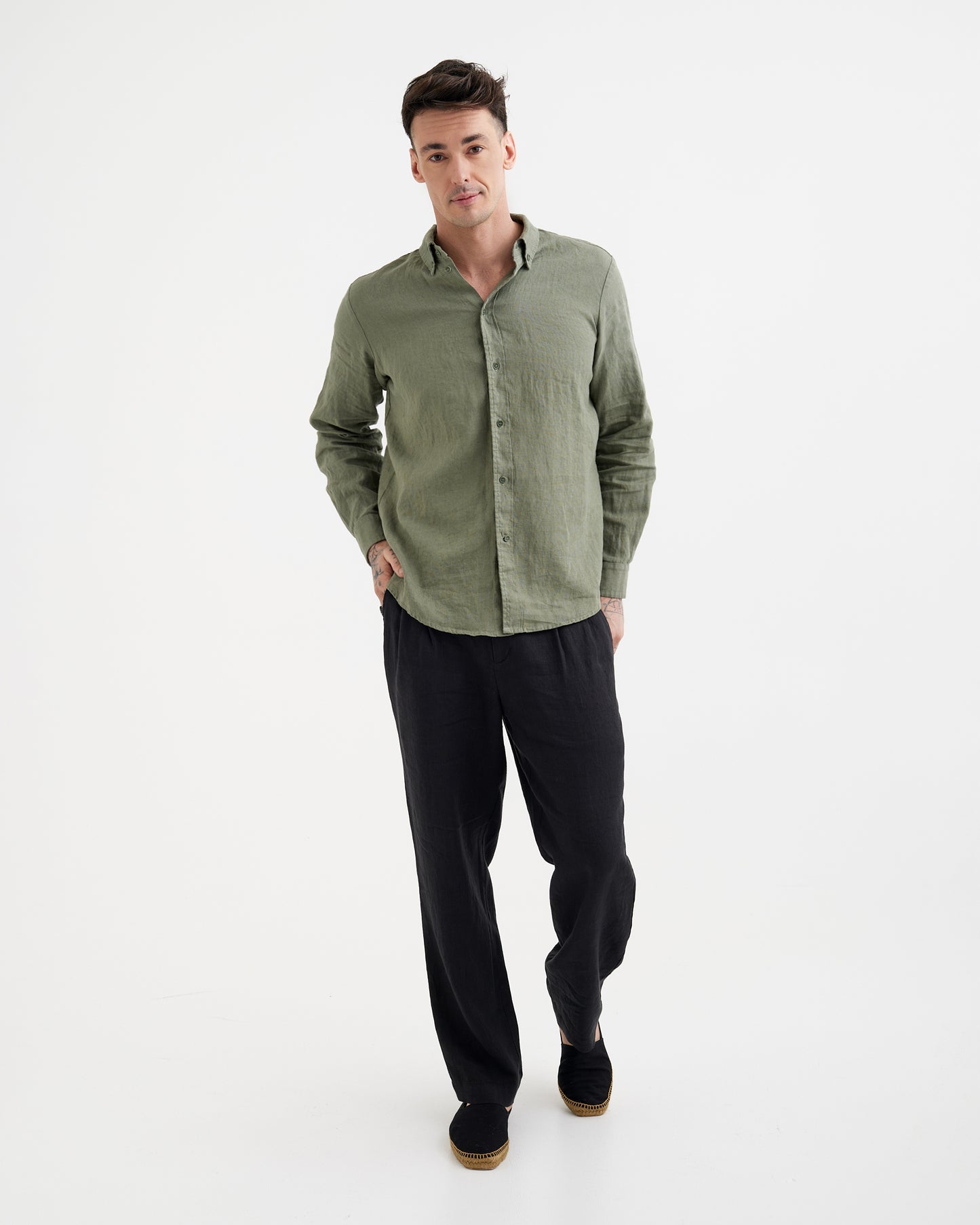 MagicLinen Black Men’s Linen Pants BERLIN, 100% European flax linen 180 gsm plain weave modelBoxOn