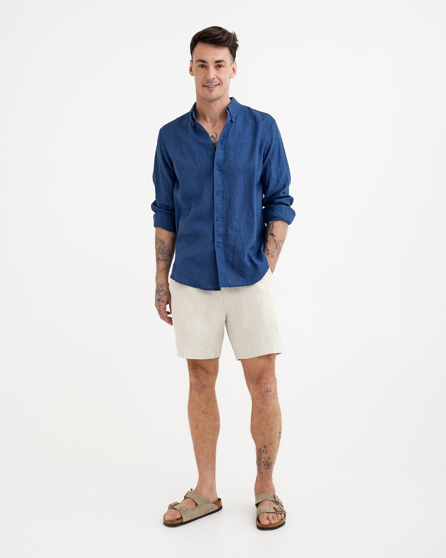 MagicLinen Deep navy blue BOSTON linen shirt with button-down collar and back pleat