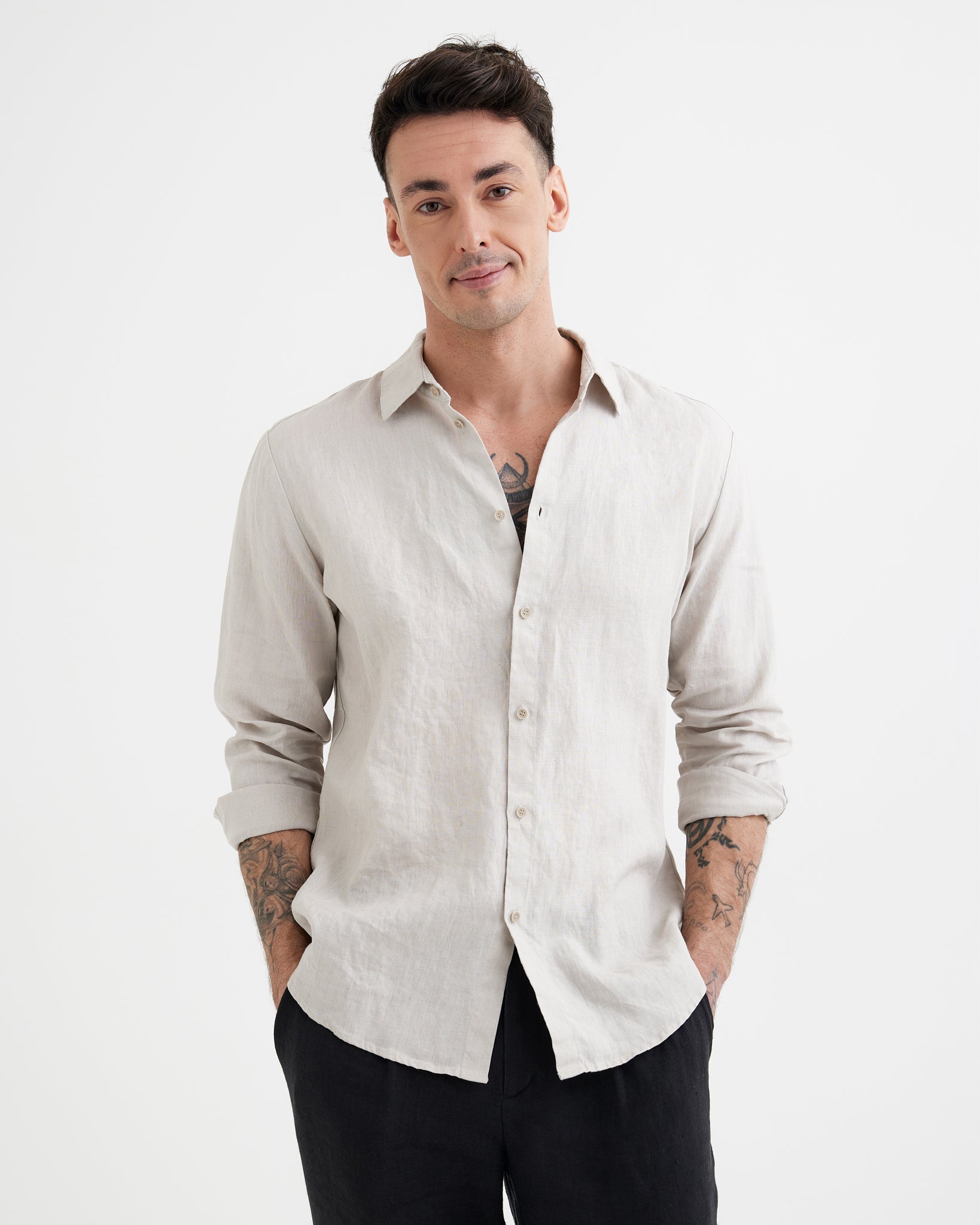 MagicLinen Natural flax CHICAGO linen shirt, fitted silhouette with hip-length coverage