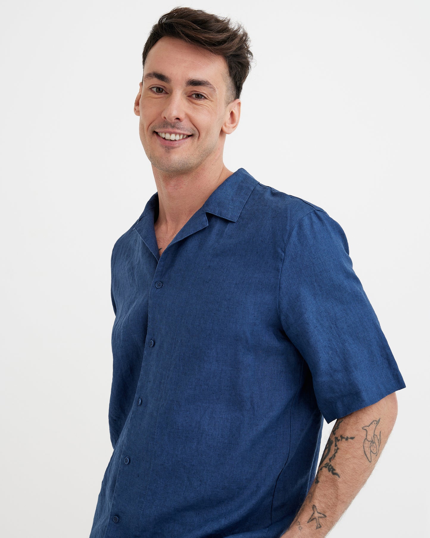 MagicLinen Deep navy blue relaxed fit men’s linen shirt with notch collar