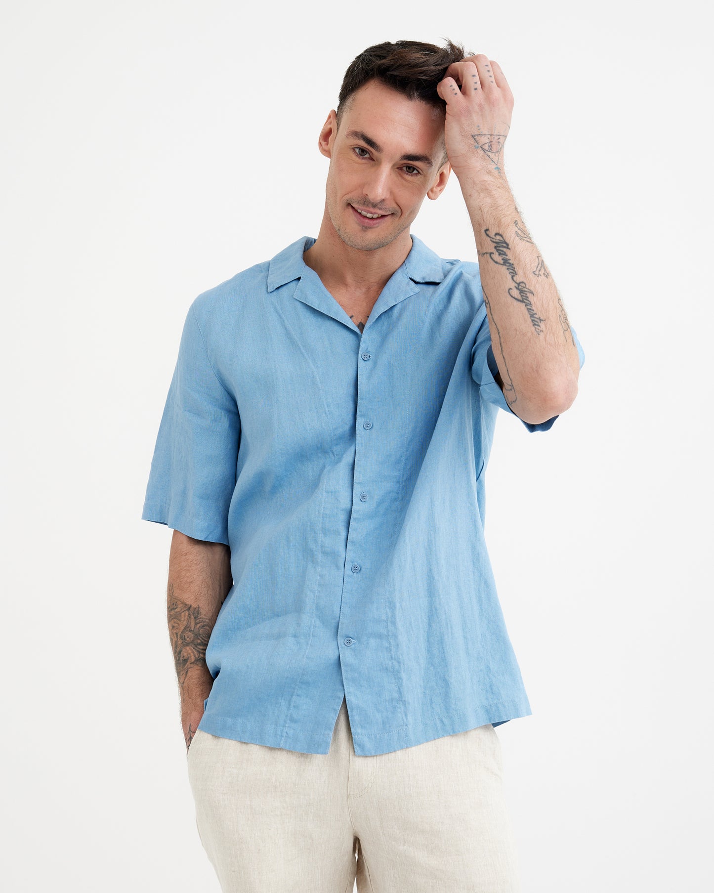 MagicLinen Soft blue Men’s Short Sleeves Linen Shirt KEY WEST, 100% European flax linen modelBoxOn