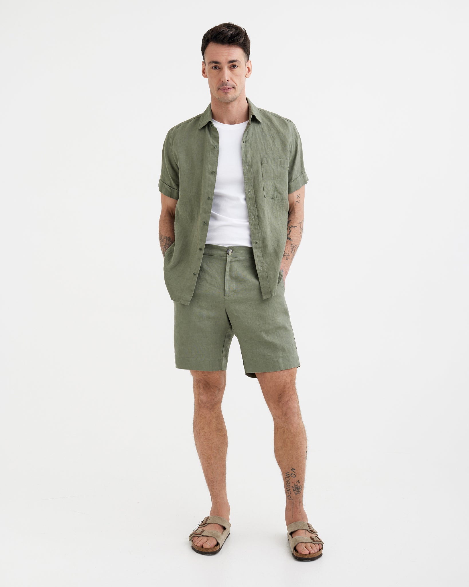 MagicLinen Mist green Men’s Linen Shorts MONTREAL, 100% European flax linen 180 gsm  modelBoxOn
