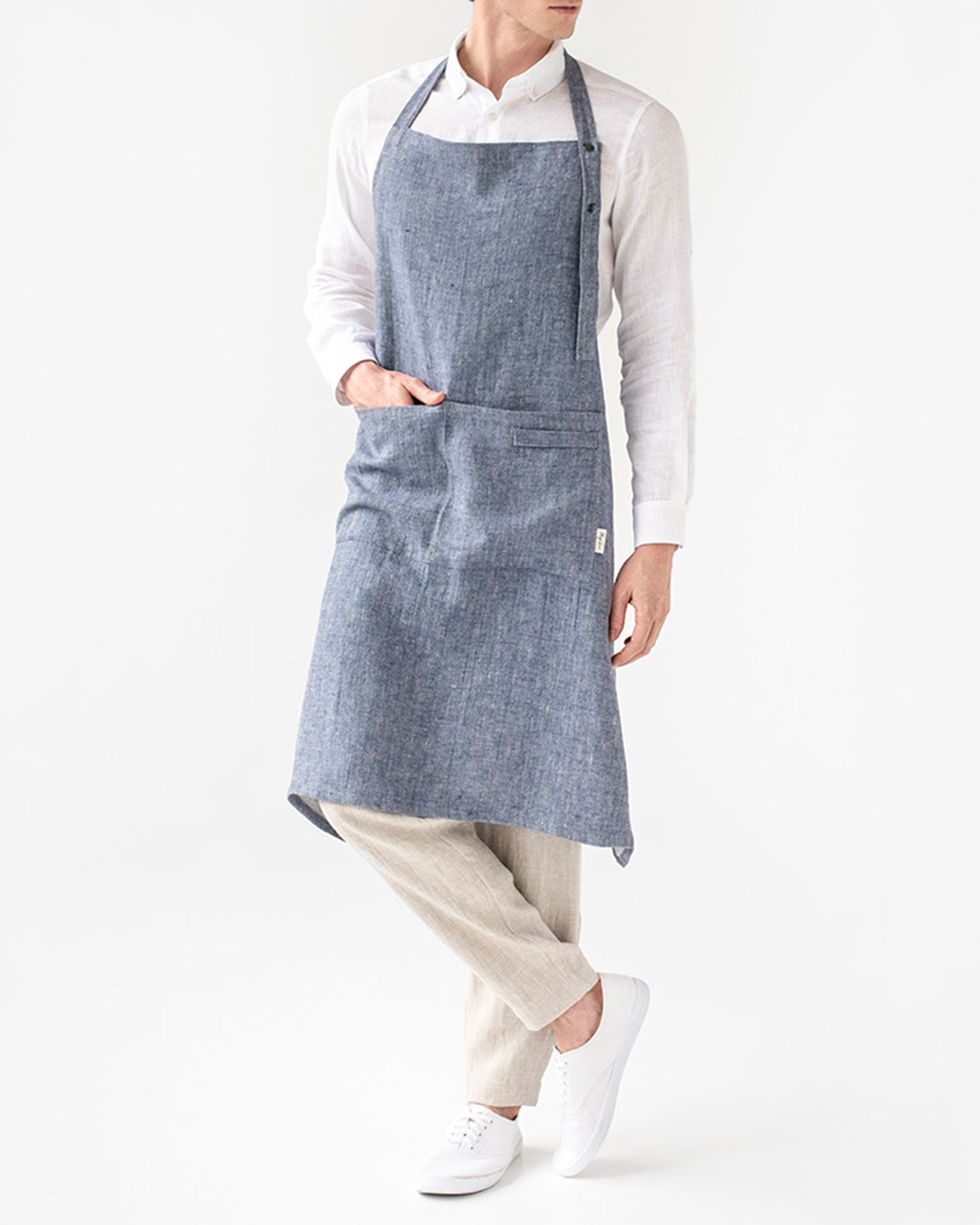 Men's linen apron in denim pattern | MagicLinen