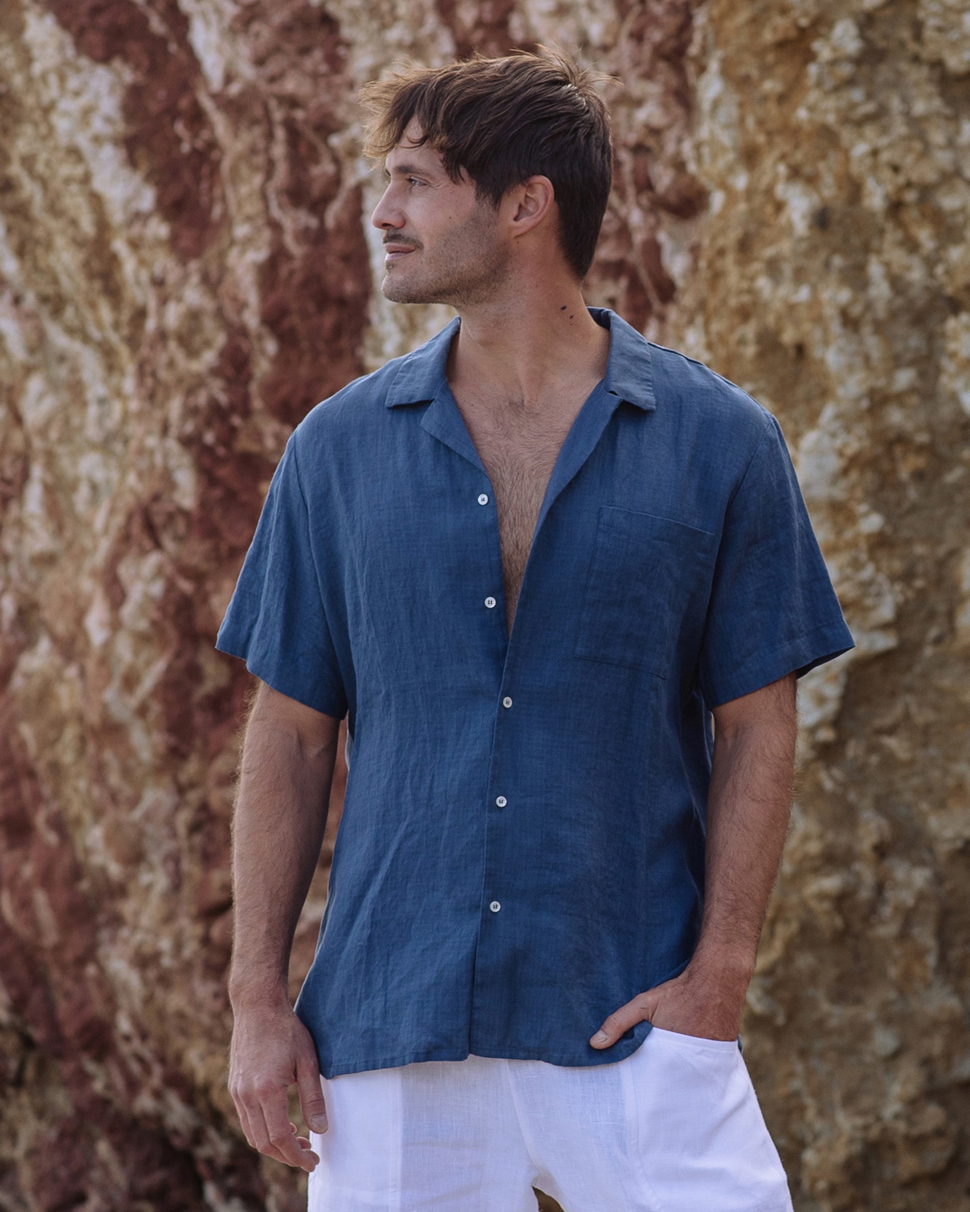 Men's linen camp shirt HAWI in Deep navy blue | MagicLinen modelBoxOn2