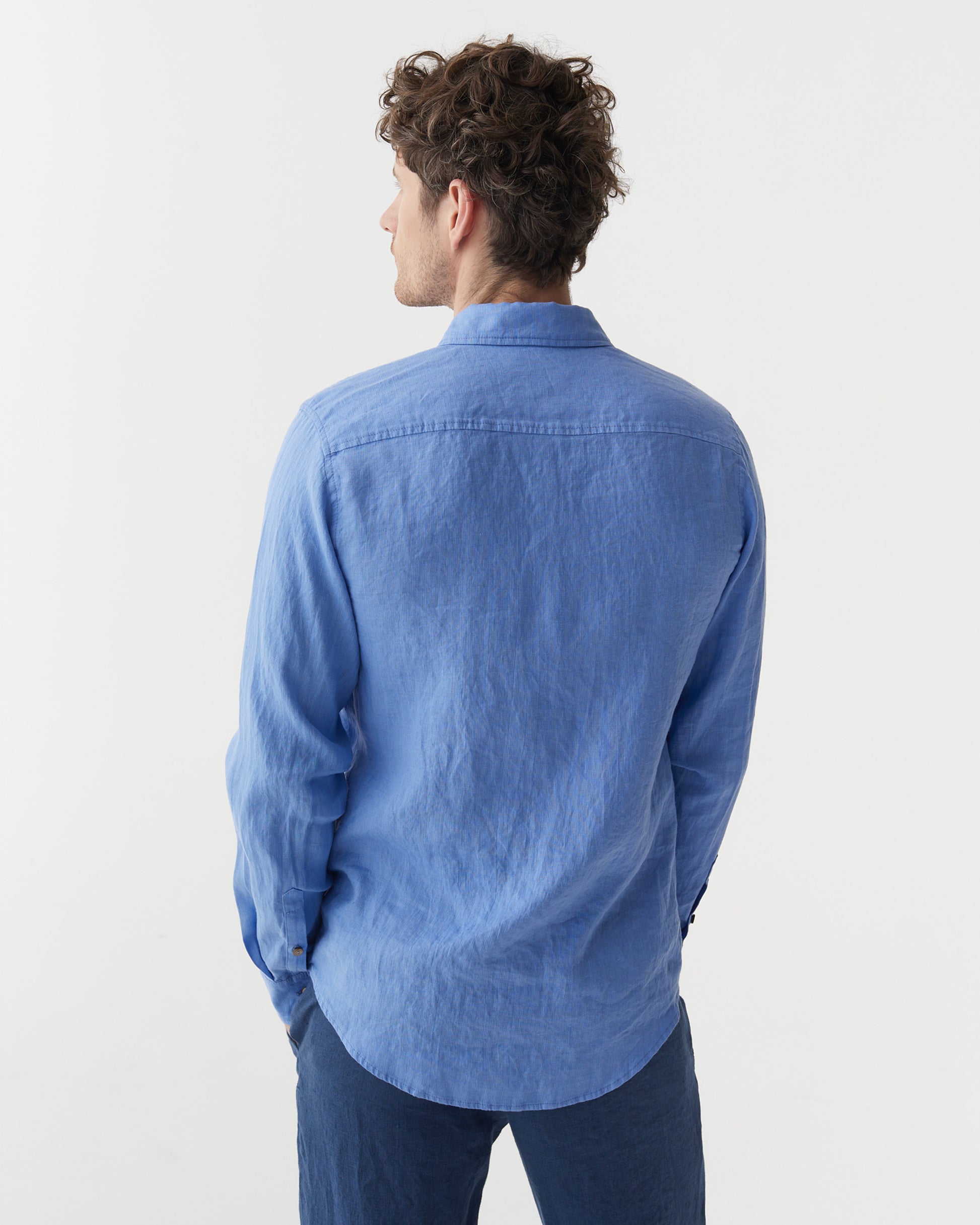 Men's linen shirt NEVADA in Pacific blue | MagicLinen