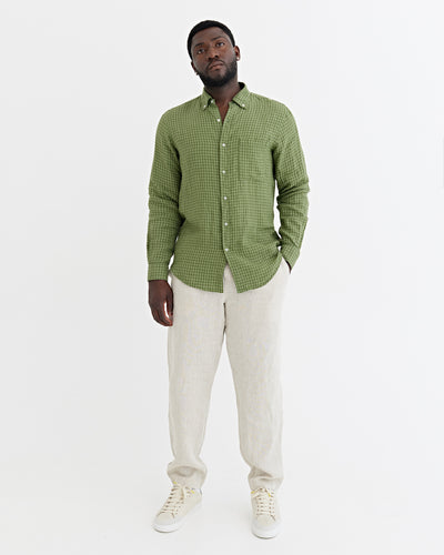Men's linen shirt PERUGIA in Mono green gingham | MagicLinen modelBoxOn
