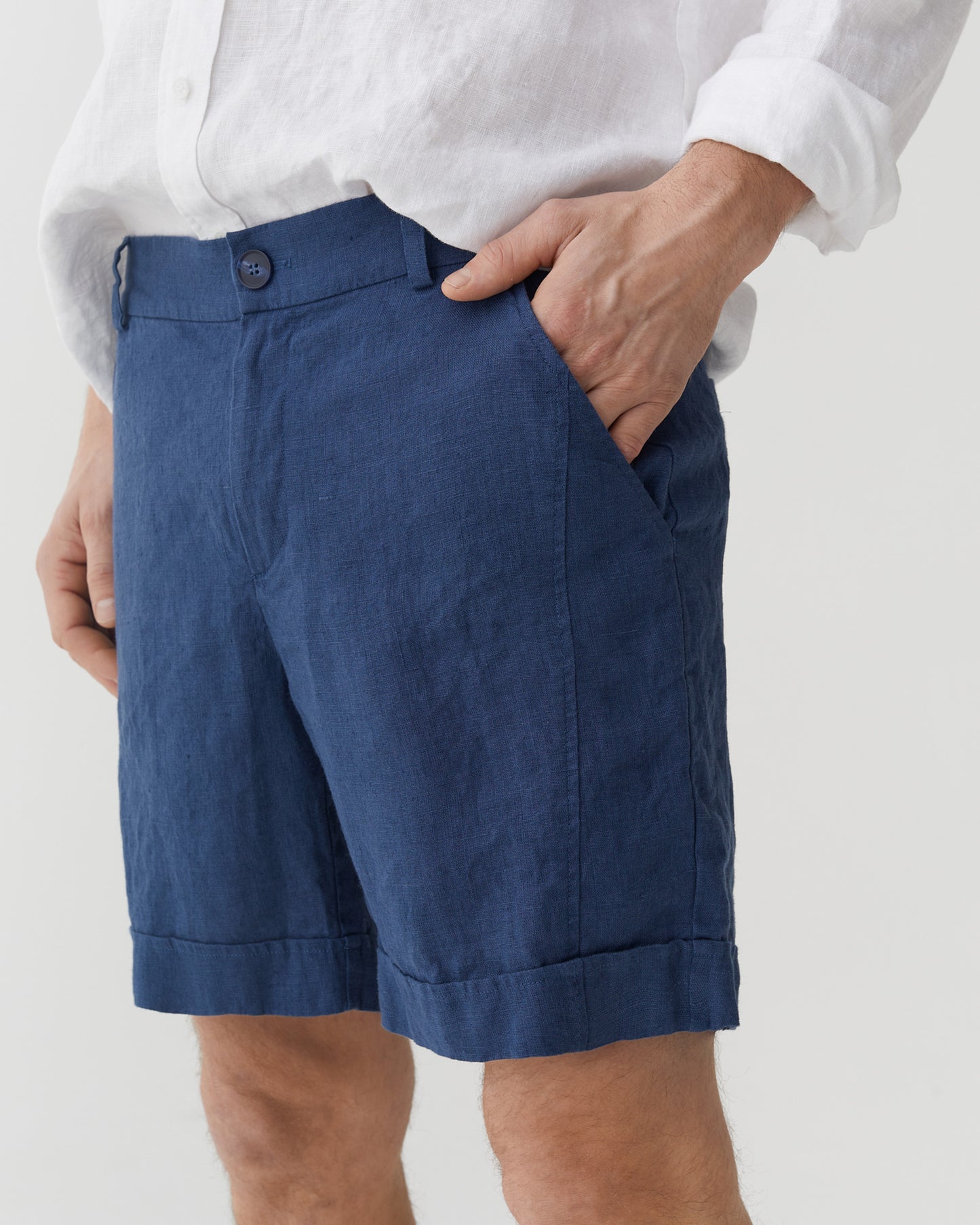 Men's Linen Shorts FAROE in Deep navy blue | MagicLinen