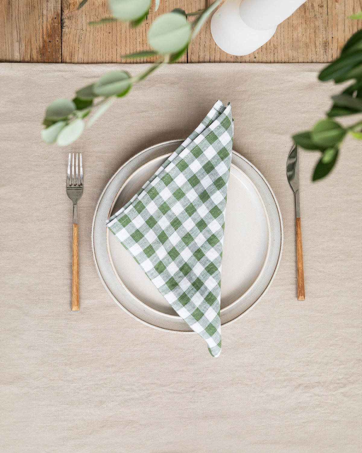 Forest green gingham linen napkin set 2