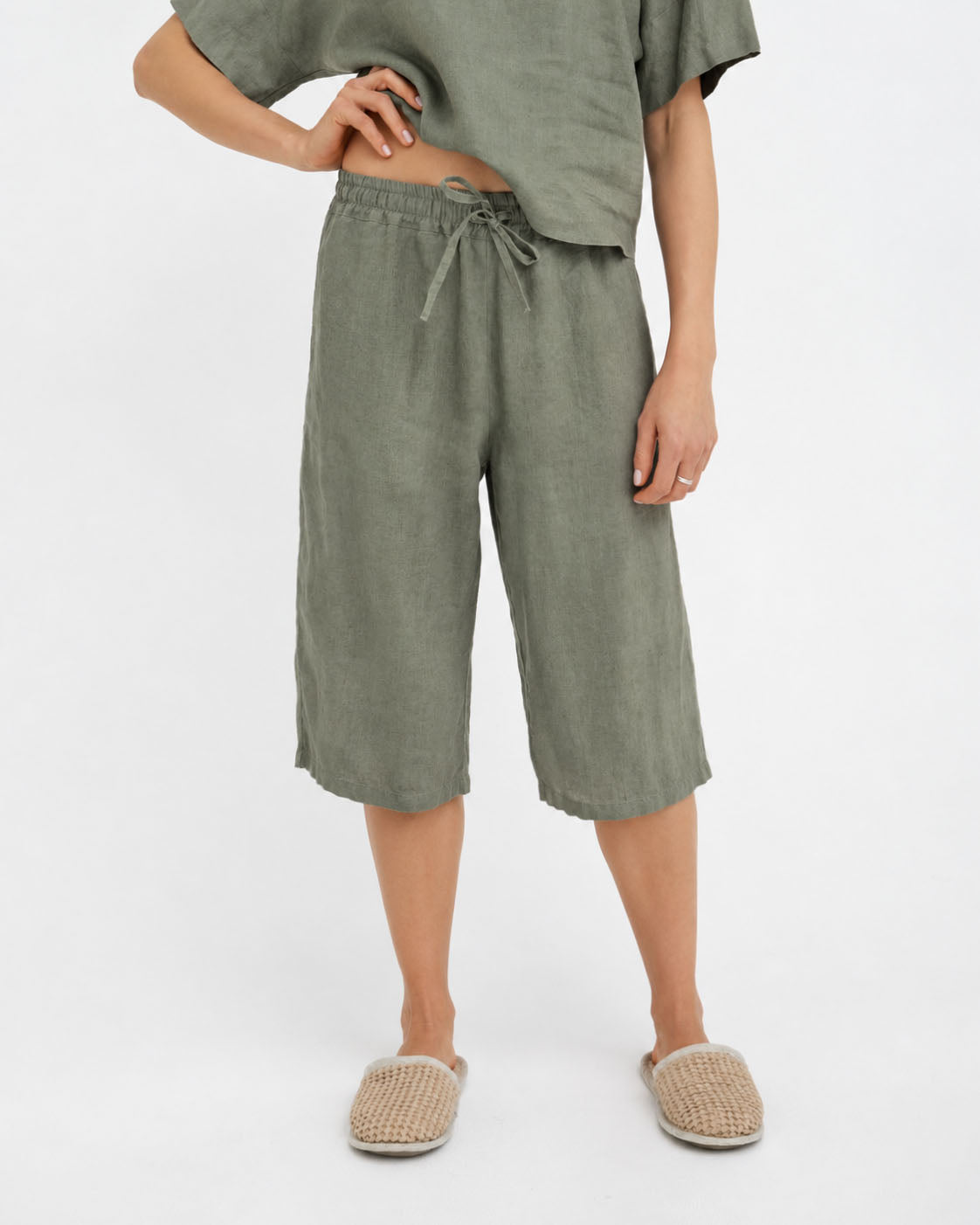 Leinen-Pyjama-Set AVEIRA in Schwarz