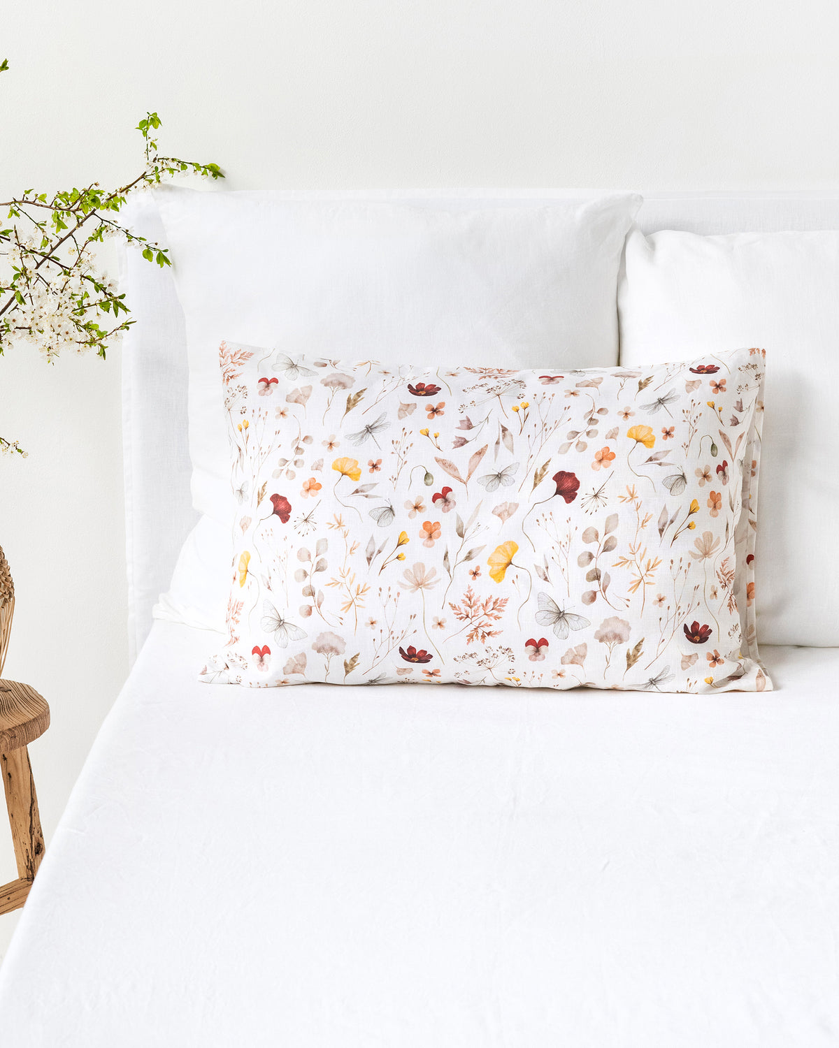 Meadow print linen pillowcase