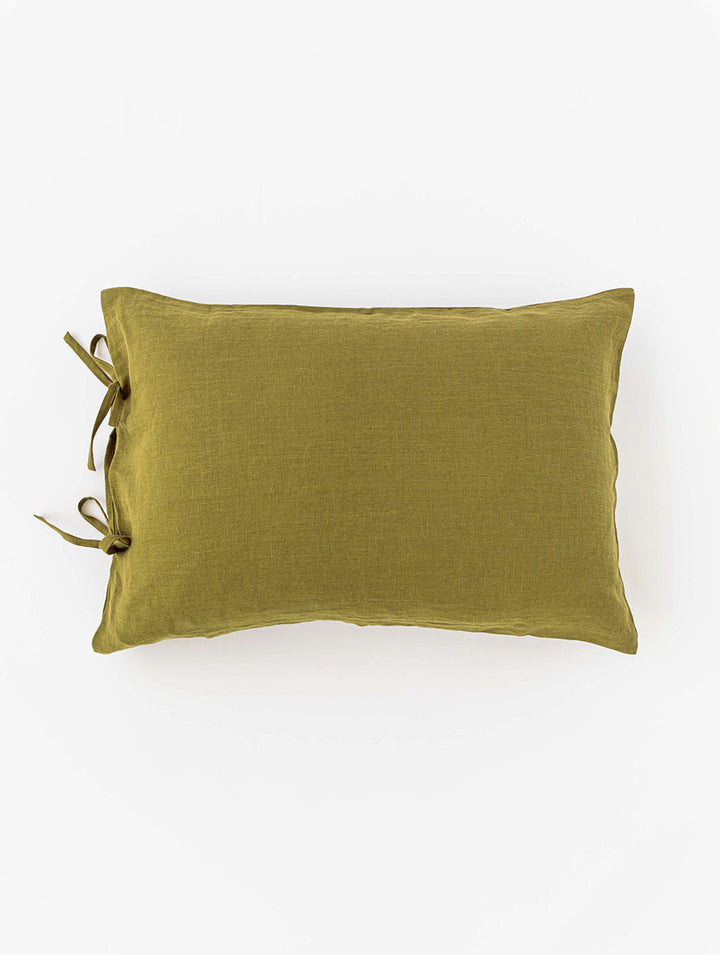 Linen pillowcase with ties in Olive green - MagicLinen