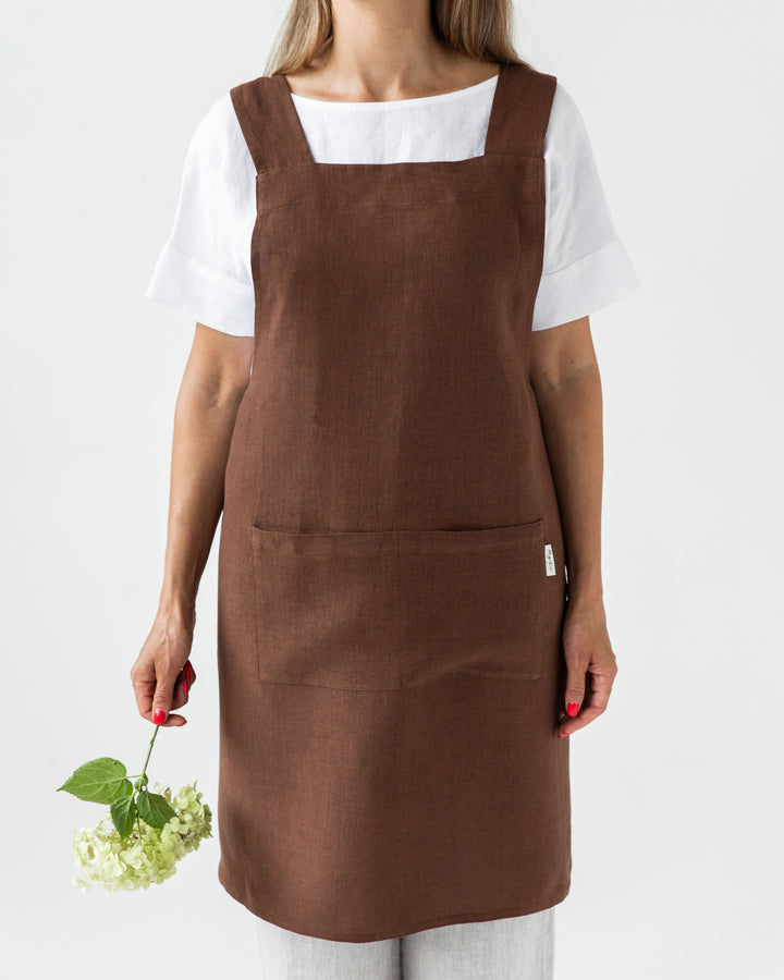 Pinafore apron in Chocolate brown | MagicLinen