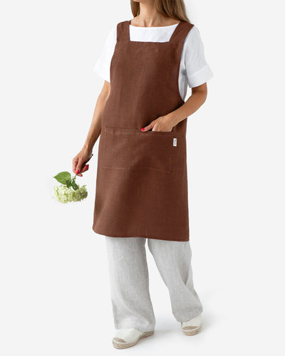 Pinafore apron in Chocolate brown | MagicLinen