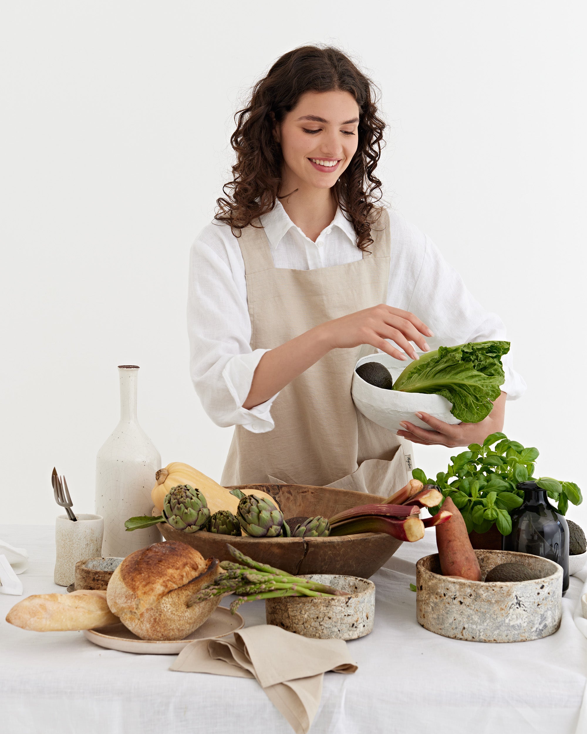 Pinafore cross-back linen apron in Natural linen | MagicLinen Pinafore cross-back linen apron in Natural linen | MagicLinen