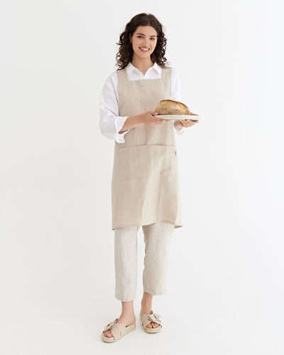 Pinafore cross-back linen apron in Natural linen | MagicLinen