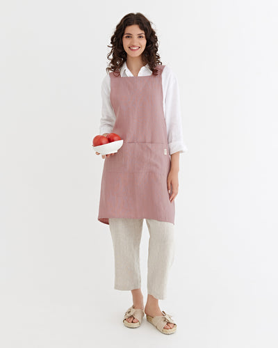 Pinafore cross-back linen apron in Woodrose