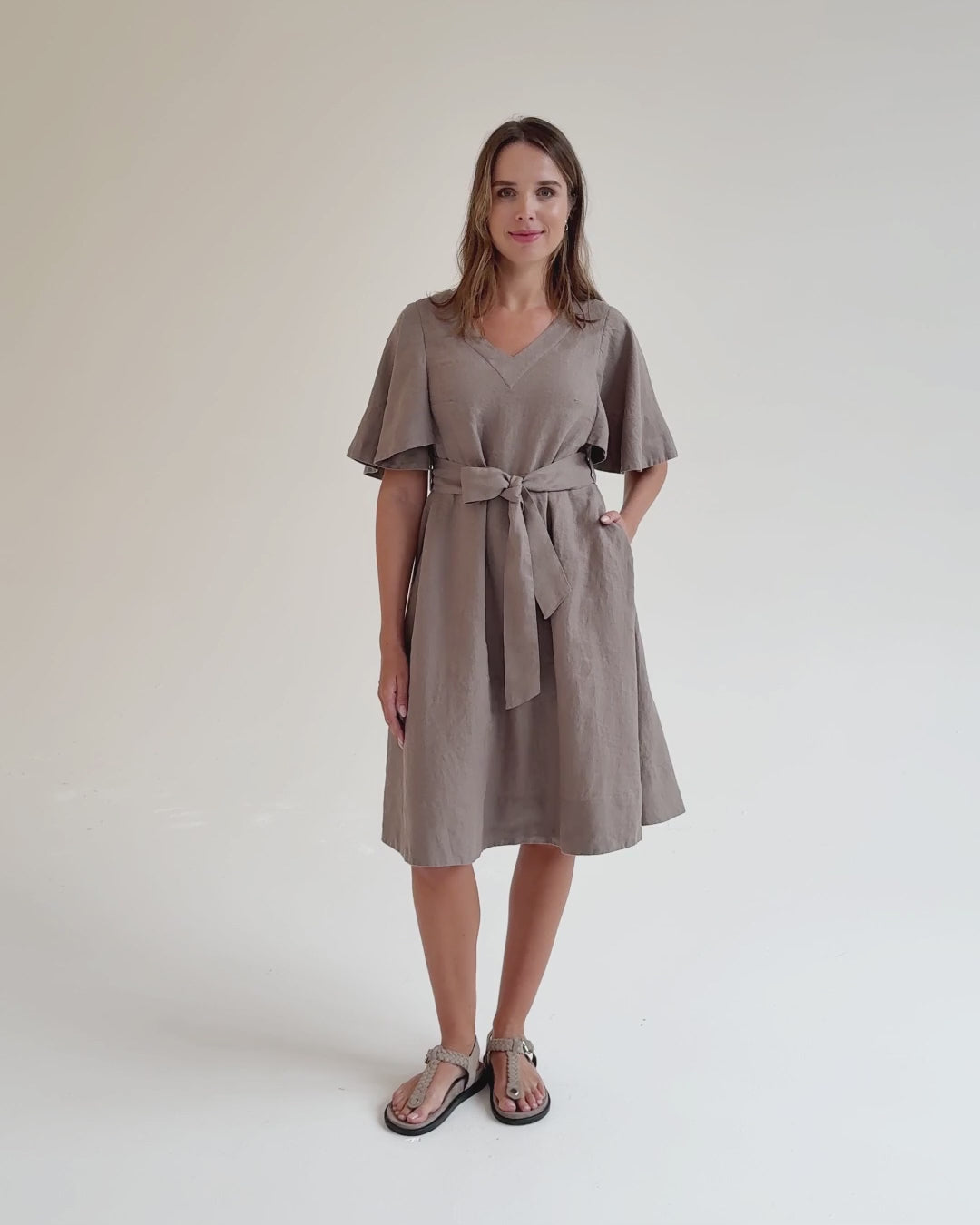 Linen flared dress GUILIN in Deep taupe | MagicLinen