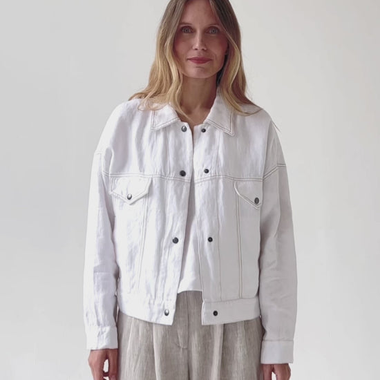 Cropped linen jacket LEURA in White - MagicLinen