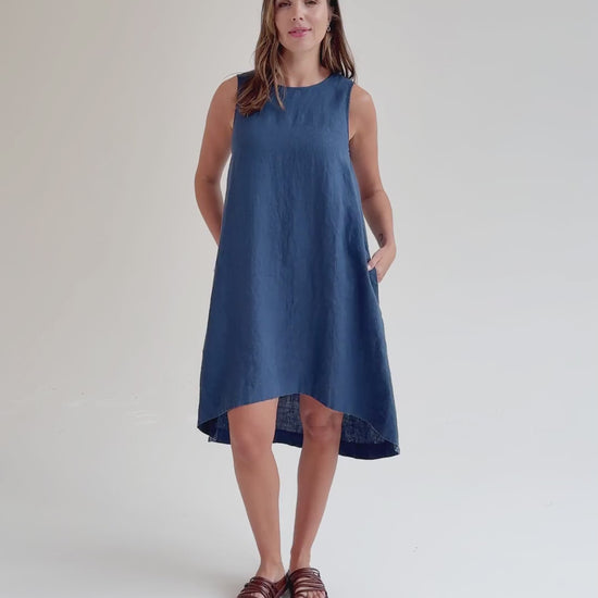 Royal Toscana Linen Dress in Deep navy blue | MagicLinen