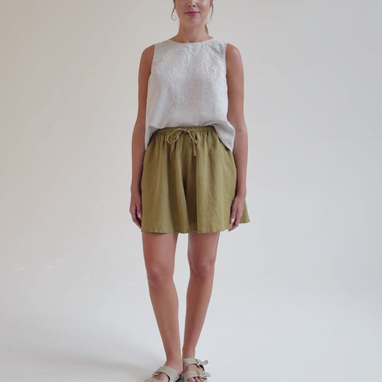 Flowy Linen Shorts RHINE in Khaki green | MagicLinen