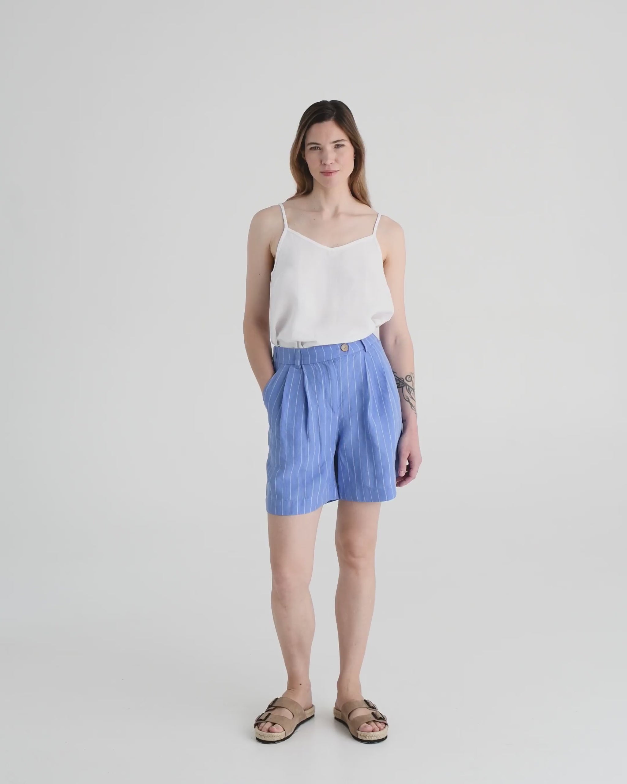 Pleated linen shorts BAGAN in Blue stripes - MagicLinen